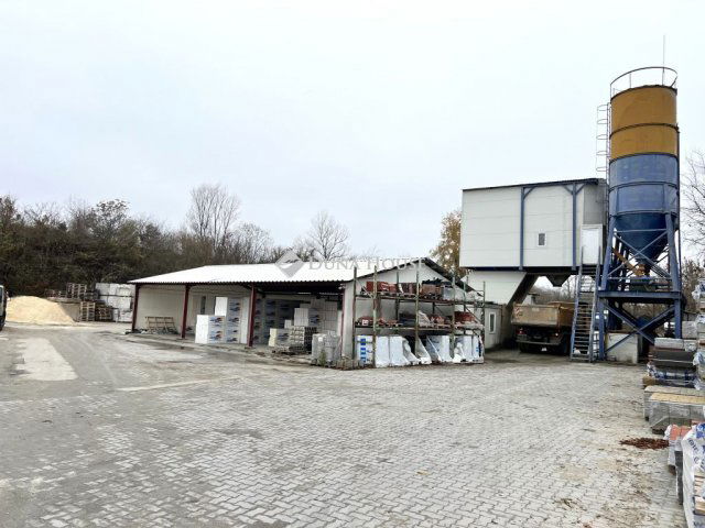 Eladó ipari ingatlan, Budapesten, XVI. kerületben, Sarjú úton