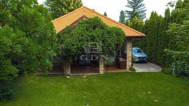 Eladó családi ház, Zamárdiban 238.8 M Ft, 4 szobás