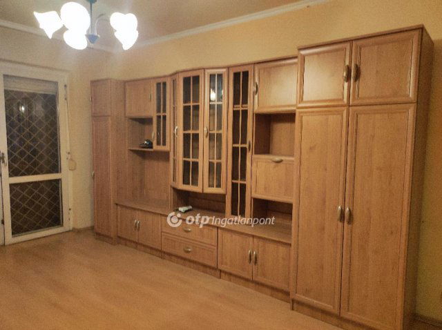 Eladó panellakás, Szegeden 55.7 M Ft, 2 szobás