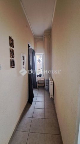 Eladó családi ház, Vecsésen 90 M Ft, 4 szobás