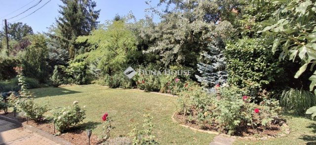 Eladó családi ház, Leányfaluban 285 M Ft, 5 szobás