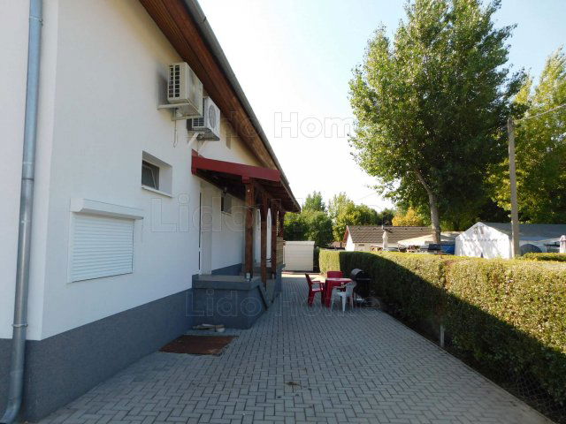 Eladó hotel, Gyenesdiáson 155 M Ft, 12 szobás