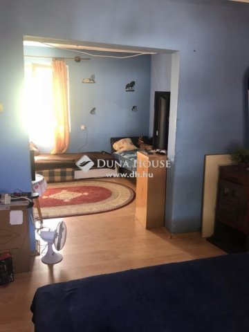 Eladó családi ház, Törtelen 35.9 M Ft, 5 szobás