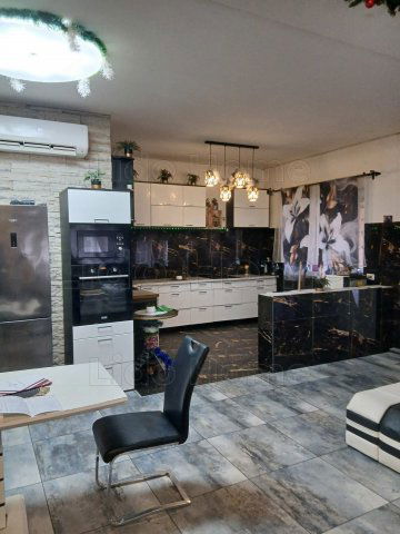 Eladó mezogazdasagi ingatlan, Vértesszőlősön 80 M Ft, 7 szobás