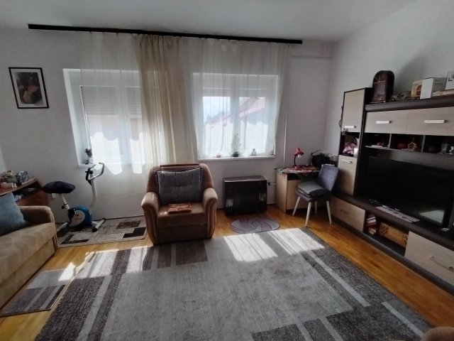 Eladó családi ház, Szolnokon 41 M Ft, 3 szobás