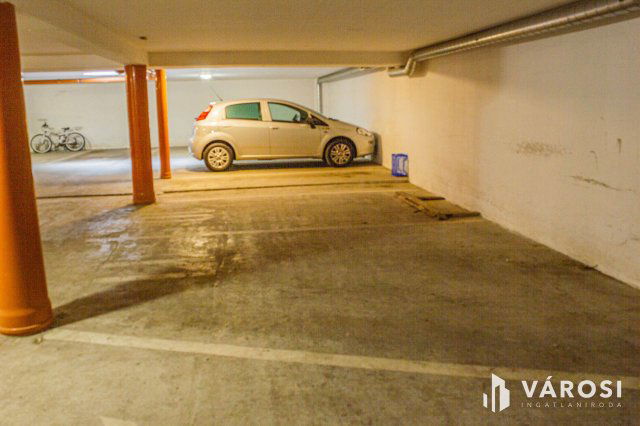 Kiadó garázs, Szegeden 30 E Ft / hó / költözzbe.hu