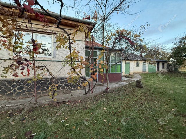 Eladó családi ház, Zalaegerszegen 33 M Ft, 2 szobás