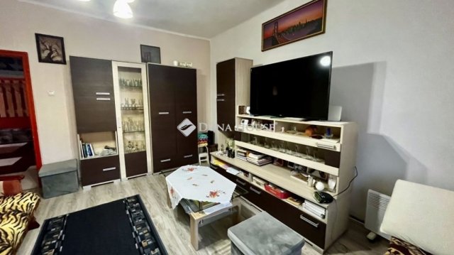 Eladó családi ház, Szombathelyen 128 M Ft, 6 szobás