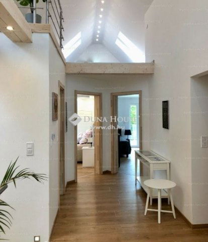 Eladó családi ház, Budapesten, II. kerületben 369 M Ft, 9 szobás