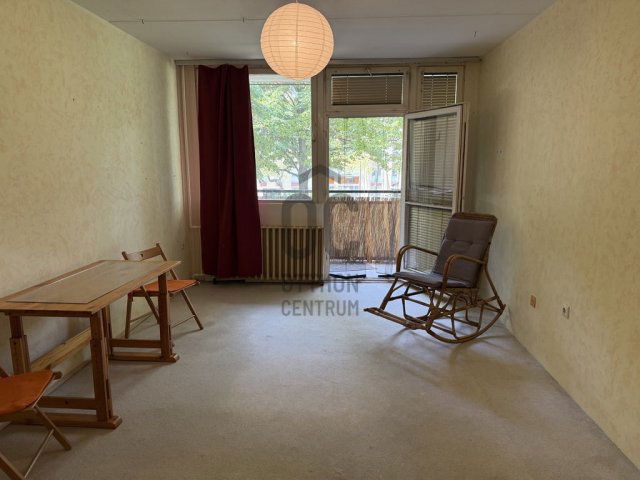 Eladó panellakás, Pécsett 51 M Ft, 3 szobás