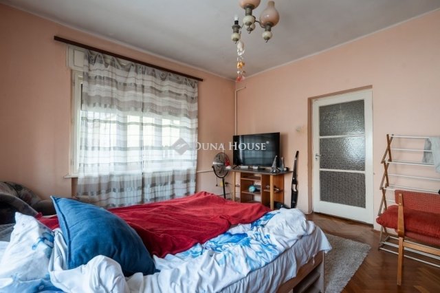 Eladó családi ház, Nyergesújfaluban 43.5 M Ft, 3 szobás