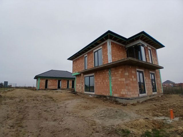 Eladó téglalakás, Gyömrőn 94 M Ft, 4 szobás