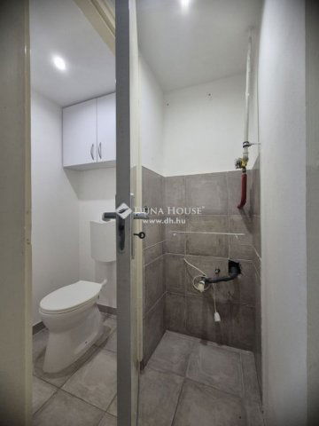 Eladó üzlethelyiség, Budapesten, III. kerületben 26.5 M Ft