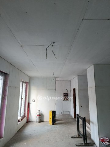 Eladó ikerház, Szekszárdon 89.5 M Ft, 2+2 szobás