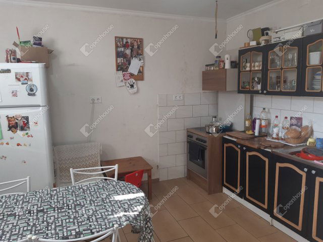 Eladó családi ház, Petriventén 22.3 M Ft, 5 szobás