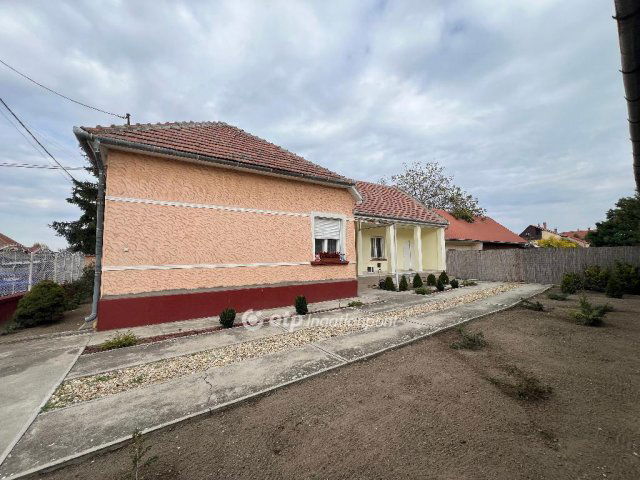 Eladó családi ház, Alsónémediben 115 M Ft, 4 szobás