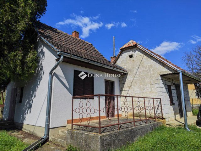 Eladó telek, Pázmándon 13 M Ft / költözzbe.hu
