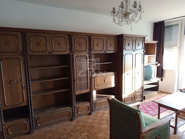 Eladó téglalakás, Veszprémben 58 M Ft, 2+1 szobás