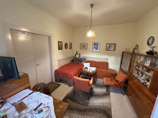 Eladó téglalakás, Gyulán 33.5 M Ft, 2 szobás