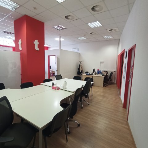 Eladó üzlethelyiség, Szolnokon 126.6 M Ft / költözzbe.hu