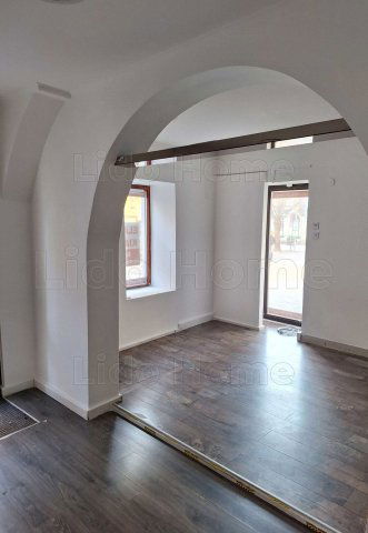 Kiadó üzlethelyiség, Keszthelyen 150 E Ft / hó, 2 szobás