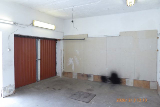 Kiadó ipari ingatlan, Pécsett, Megyeri úton 64 E Ft / hó