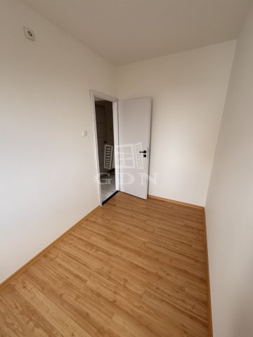 Eladó panellakás, Budapesten, III. kerületben 72.9 M Ft