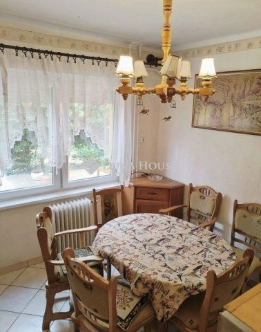 Eladó téglalakás, Vácon 89 M Ft, 4 szobás