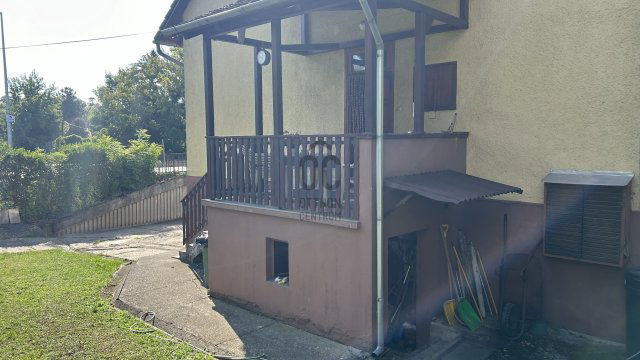 Eladó családi ház, Szentendrén 89 M Ft, 6 szobás