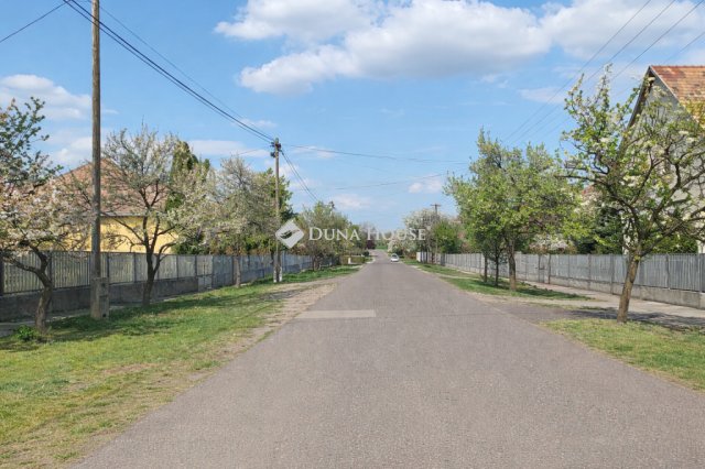 Eladó családi ház, Ócsán 54.9 M Ft, 2 szobás