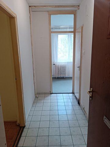 Eladó panellakás, Ajkán 19.5 M Ft, 1+2 szobás