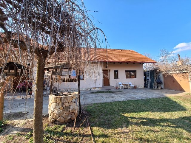 Eladó családi ház, Kistarcsán 145.9 M Ft, 4 szobás
