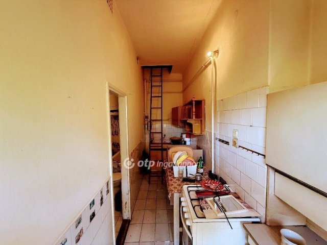 Eladó családi ház, Kápolnásnyéken 65 M Ft, 2+1 szobás