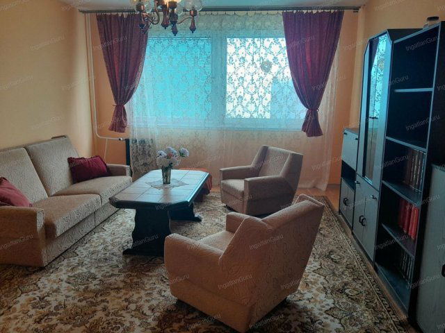 Eladó panellakás, Kecskeméten 38.4 M Ft, 2 szobás