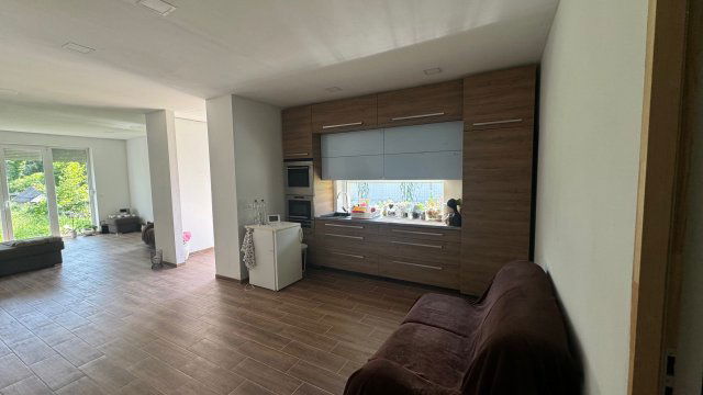 Kiadó családi ház, albérlet, Székesfehérvárott 300 E Ft / hó