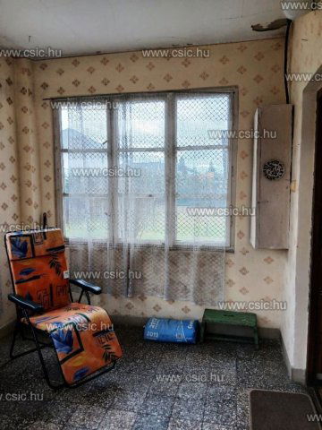 Eladó családi ház, Dunakeszin 94.9 M Ft, 3+1 szobás