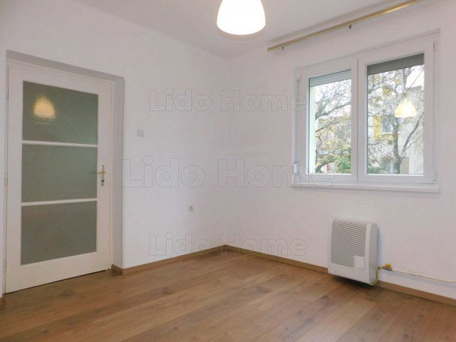 Eladó téglalakás, Keszthelyen 52.5 M Ft, 2 szobás