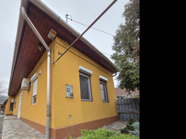 Eladó családi ház, Miskolcon 45.9 M Ft, 2 szobás