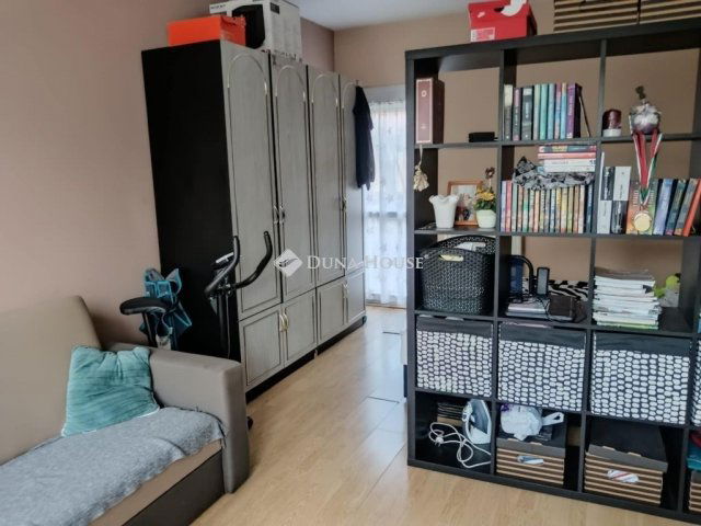 Eladó családi ház, Kisbéren 51.9 M Ft, 3 szobás