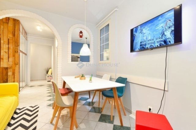 Eladó téglalakás, Budapesten, V. kerületben 160 M Ft, 5 szobás