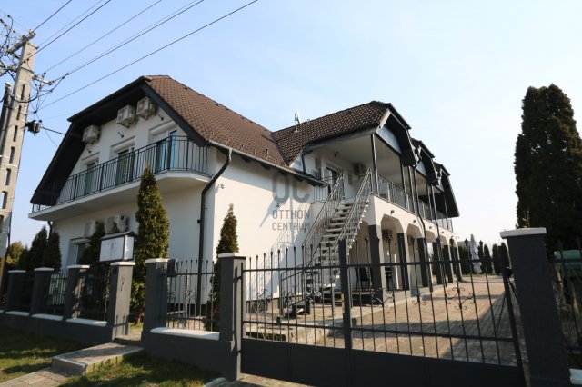 Eladó hotel, Siófokon 260 M Ft / költözzbe.hu