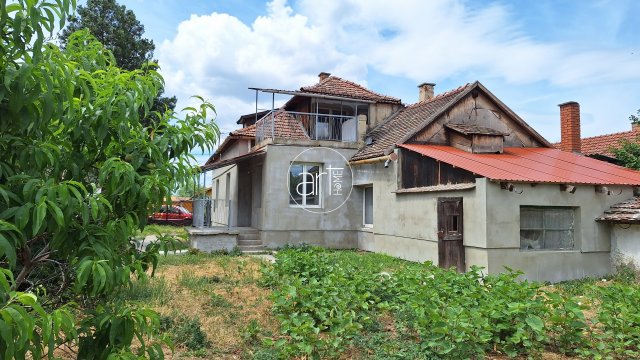 Eladó családi ház, Hódmezővásárhelyen, Gyümölcs utcában