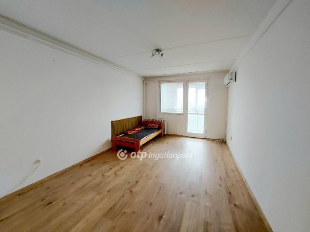 Eladó panellakás, Miskolcon 31.9 M Ft, 2 szobás
