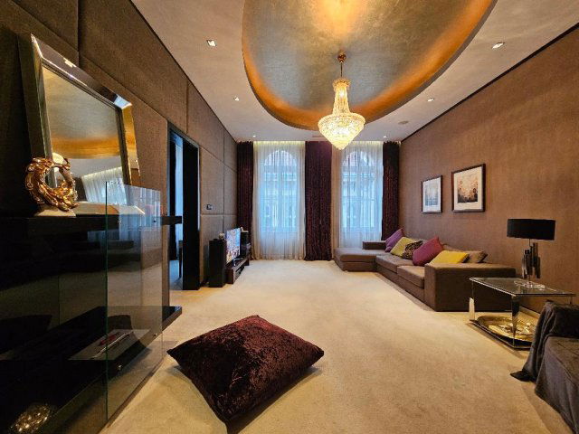 Eladó téglalakás, Budapesten, VII. kerületben, Király utcában