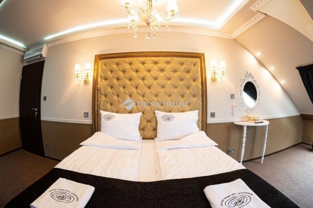 Eladó hotel, Szegeden 399 M Ft, 10 szobás / költözzbe.hu