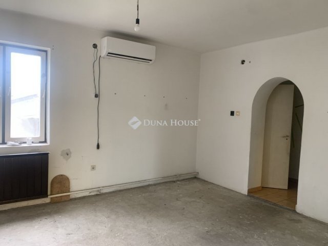 Eladó családi ház, Erdőkertesen 65.5 M Ft, 2 szobás