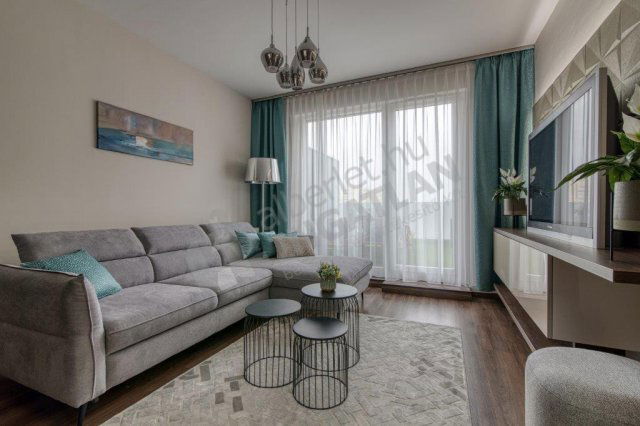 Kiadó téglalakás, albérlet, VIII. kerületben, Corvin sétányon