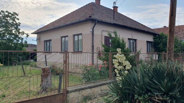 Eladó családi ház, Derekegyházán 20.6 M Ft, 2+1 szobás