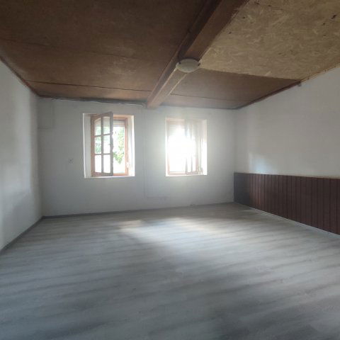 Eladó családi ház, Földeákon 14.9 M Ft, 3 szobás