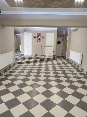 Eladó hotel, Debrecenben 180 M Ft, 4 szobás / költözzbe.hu